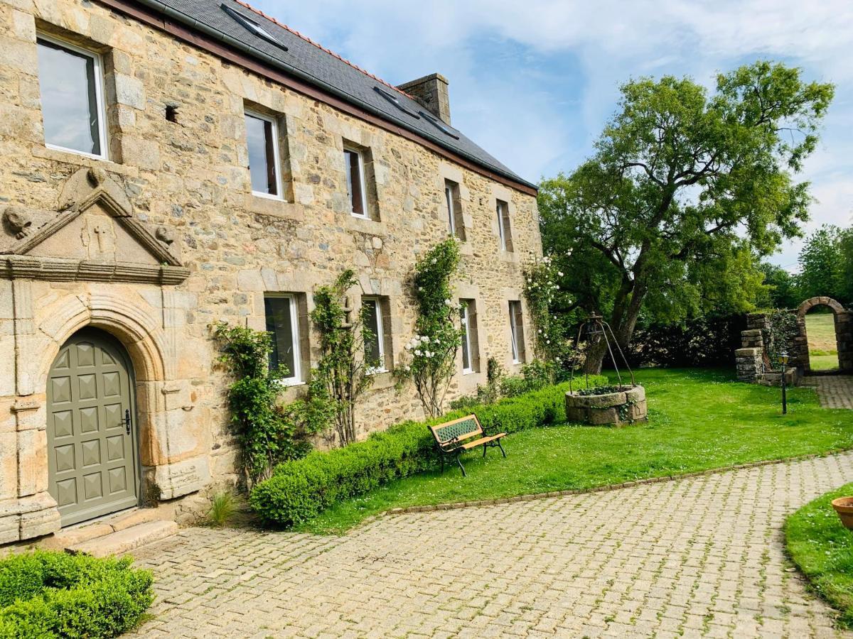 LE DOMAINE DE COAT ROGAN L'espace familial Bed and Breakfast Ploezal Exterior foto